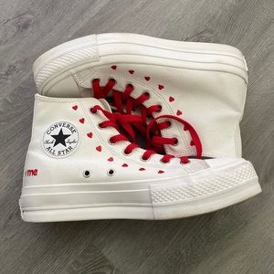 2022 valentine’s day platform heart converse *red and white laces included!!